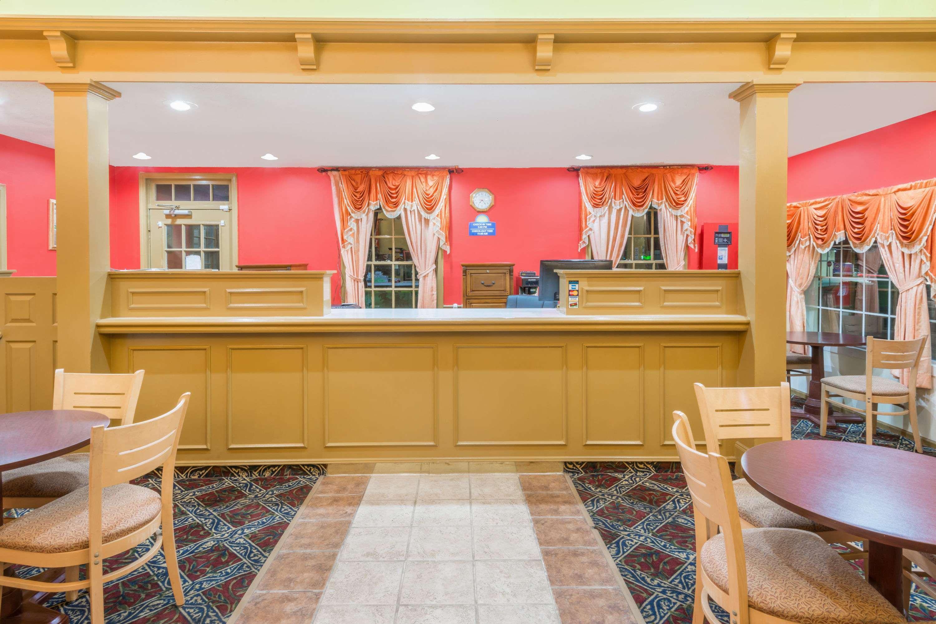 Days Inn By Wyndham Ottawa Eksteriør bilde